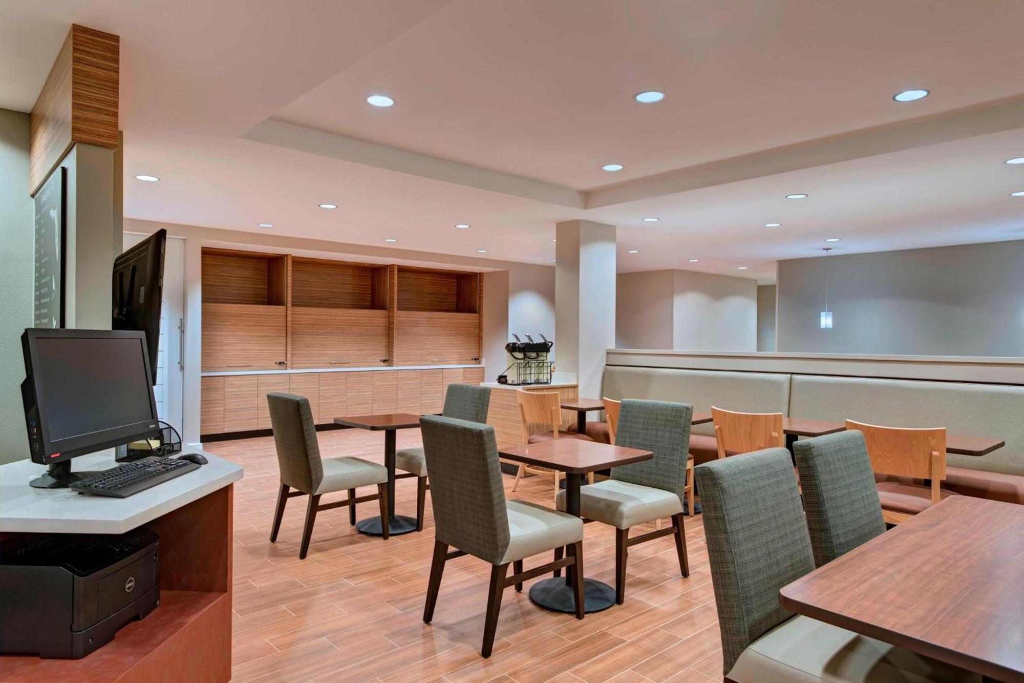 Towneplace Suites By Marriott Lakeland Bagian luar foto